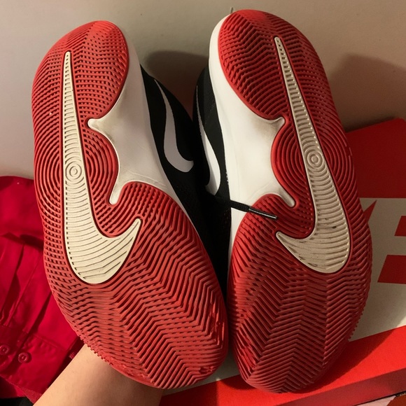 nike air basketball shoes - Picture 6 of 7